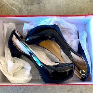 Guess black heels